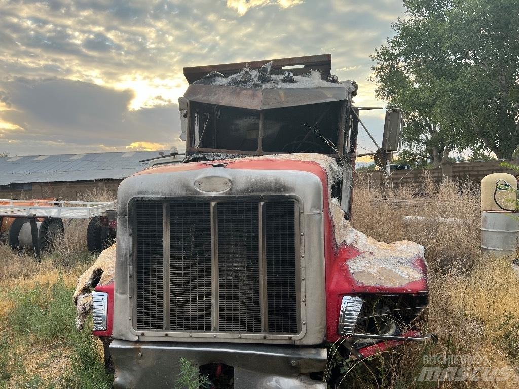 Peterbilt 377 傾卸式卡車