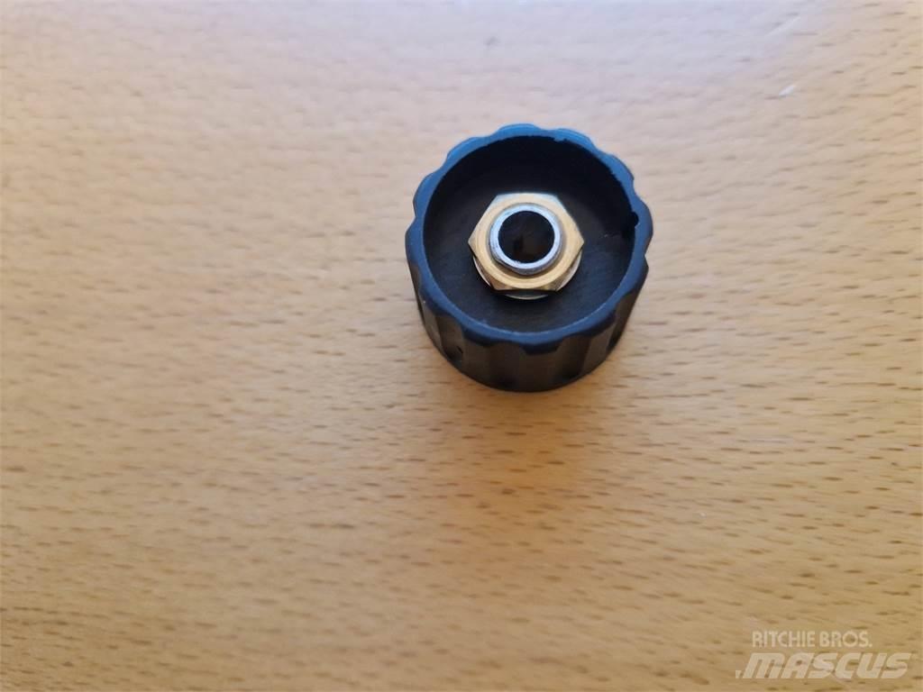 Eco Log 7006109 駕駛室與內部