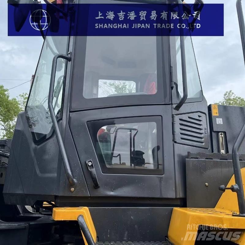 LiuGong CLG 870 H 輪胎式裝載機