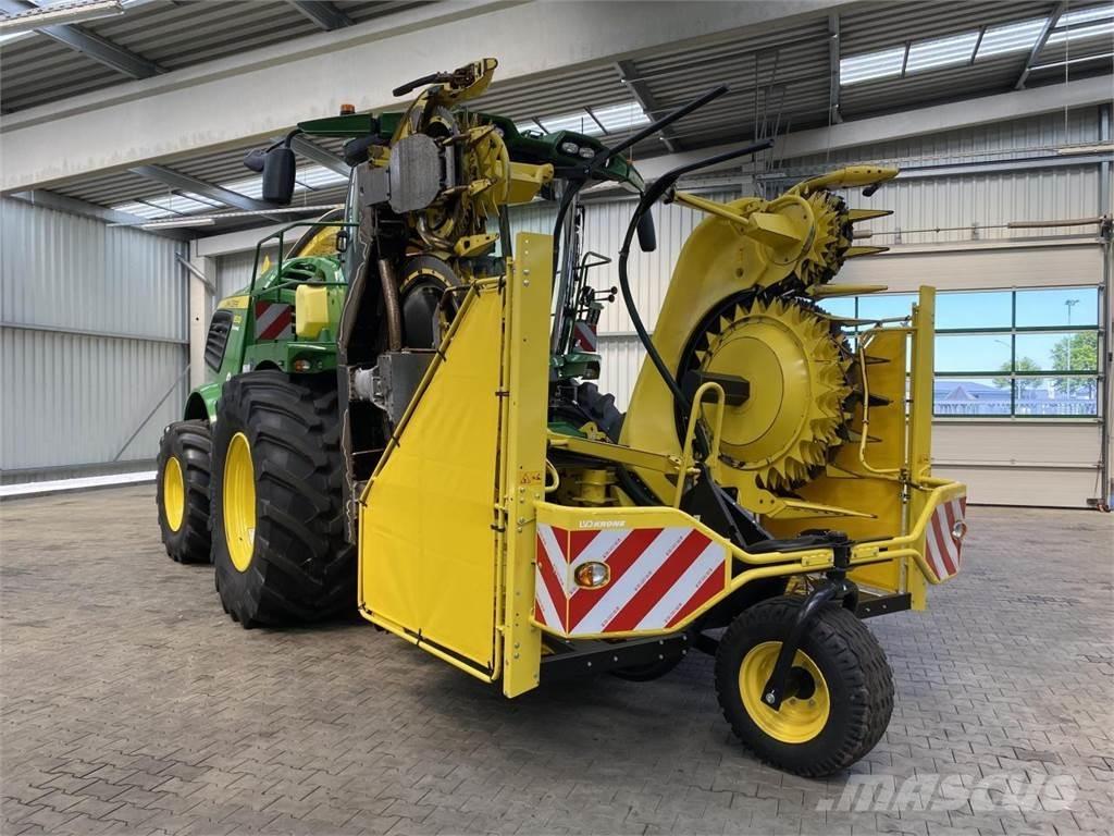 John Deere 9500i 自走式飼料採集機