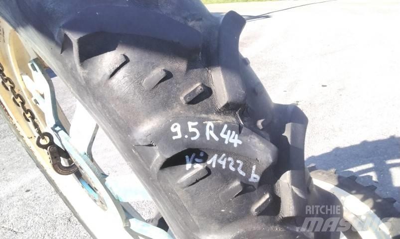 BKT 9.5R44 輪胎、車輪和輪圈