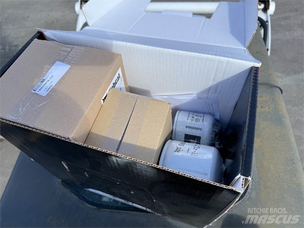 Bobcat S185 滑移轉向裝載機