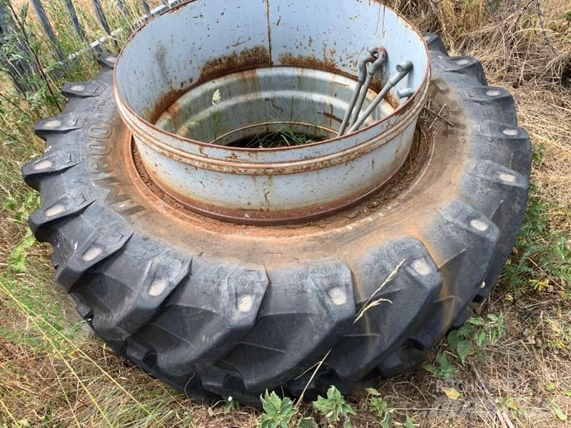 Pirelli 540/65R34 其他農業機械