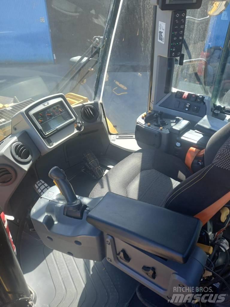 CAT 966 M 輪胎式裝載機