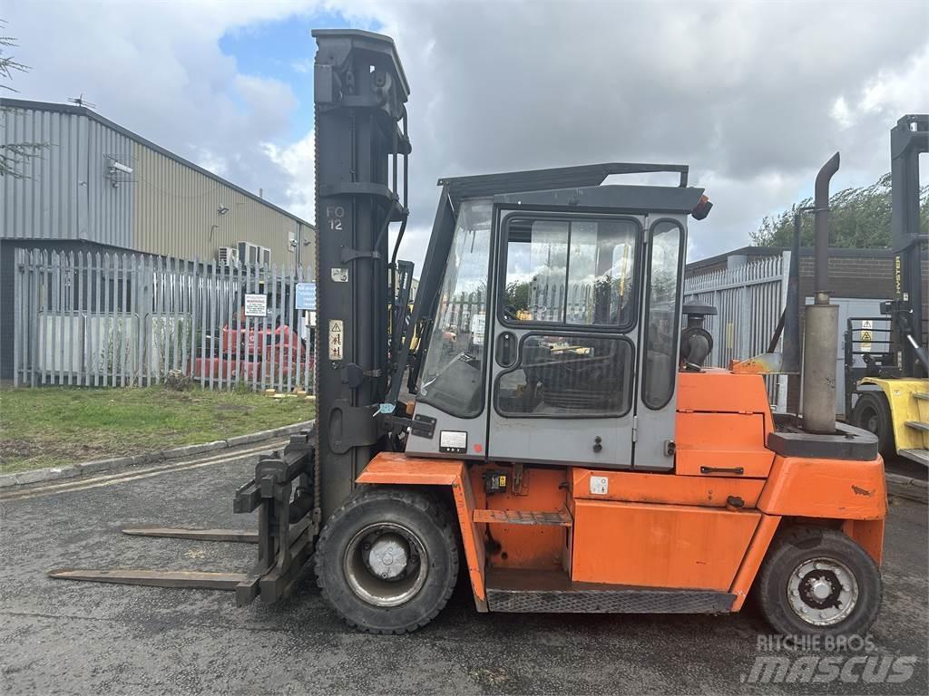 Kalmar DCD70-6 柴油卡車