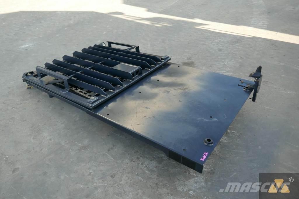 CAT 357-4102 駕駛室與內部