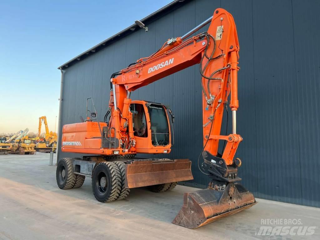 Doosan DX 170 W 旋轉式挖土機/掘鑿機/挖掘機