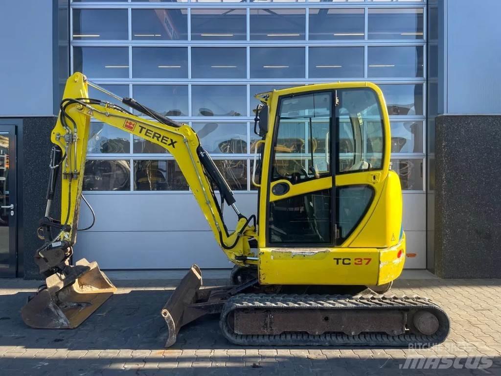 Terex TC37 小型挖土機/掘鑿機<7t(小型挖掘機)