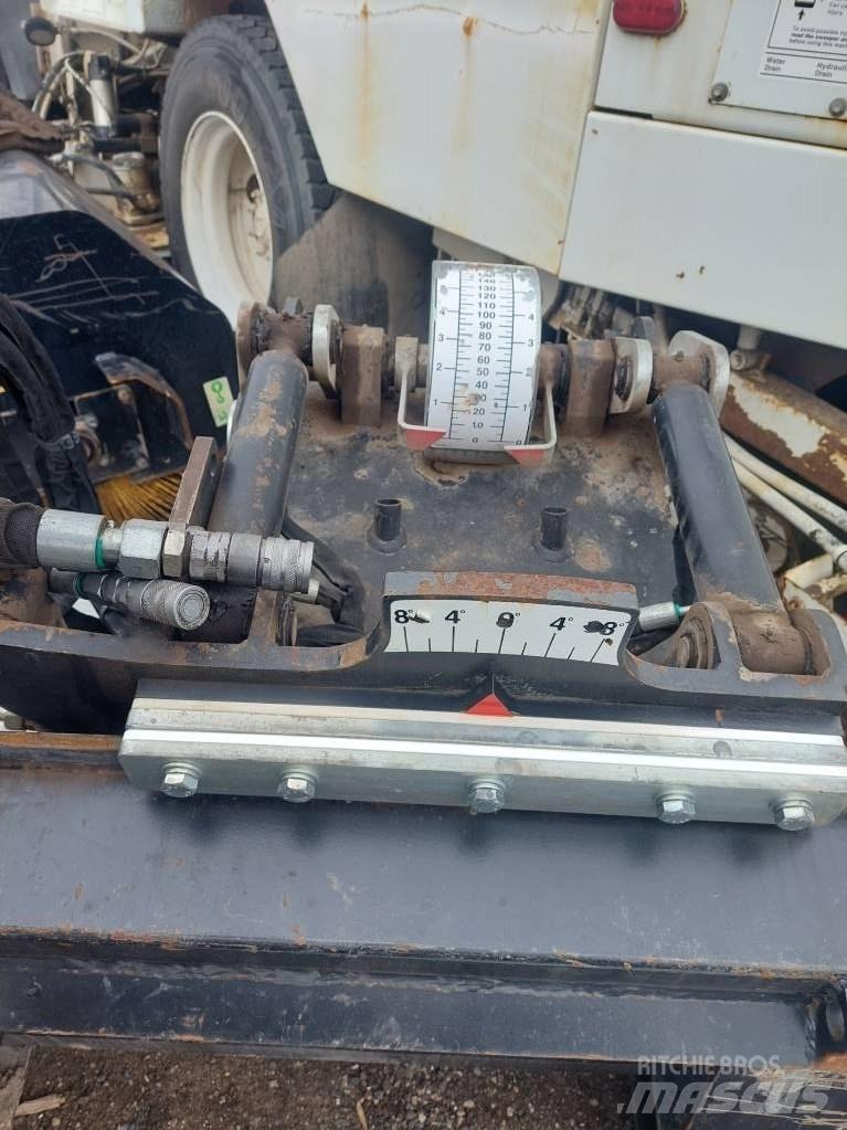 CAT PC305B 瀝青碎石設備