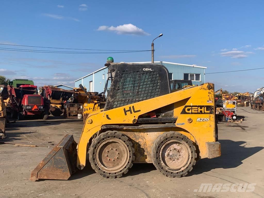 Gehl R 220 滑移轉向裝載機