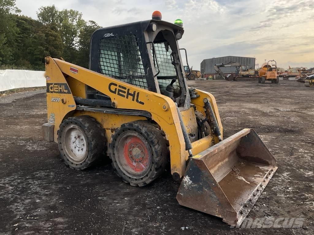 Gehl R 220 滑移轉向裝載機