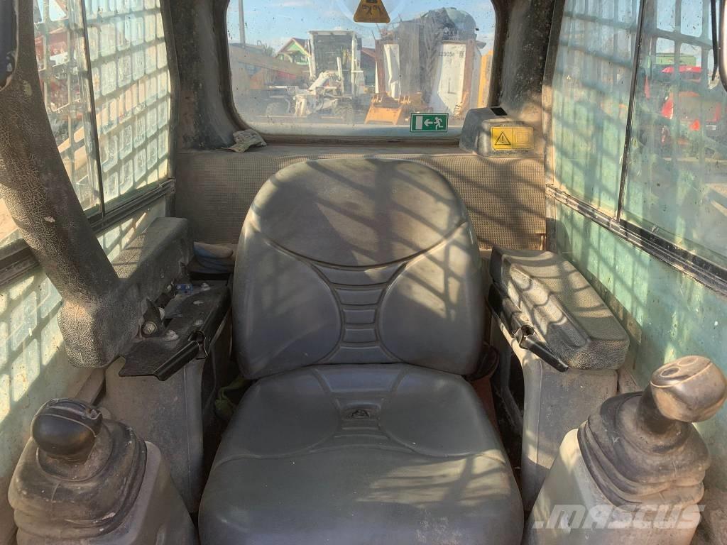 Gehl R 220 滑移轉向裝載機