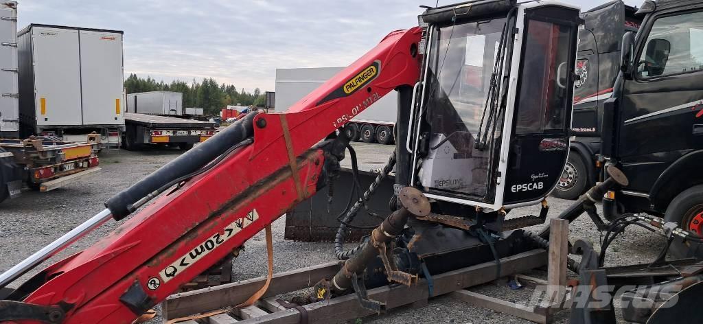 Epsilon M12ZT 木材起重機