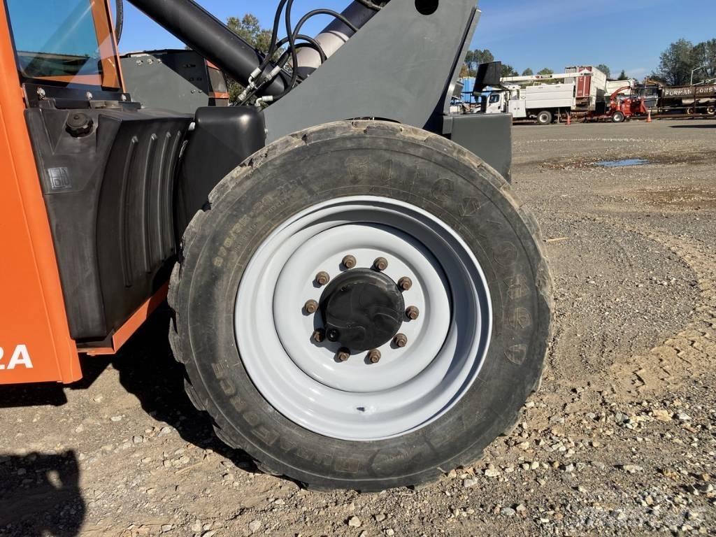 JLG G 6-42 A 伸縮臂操作車