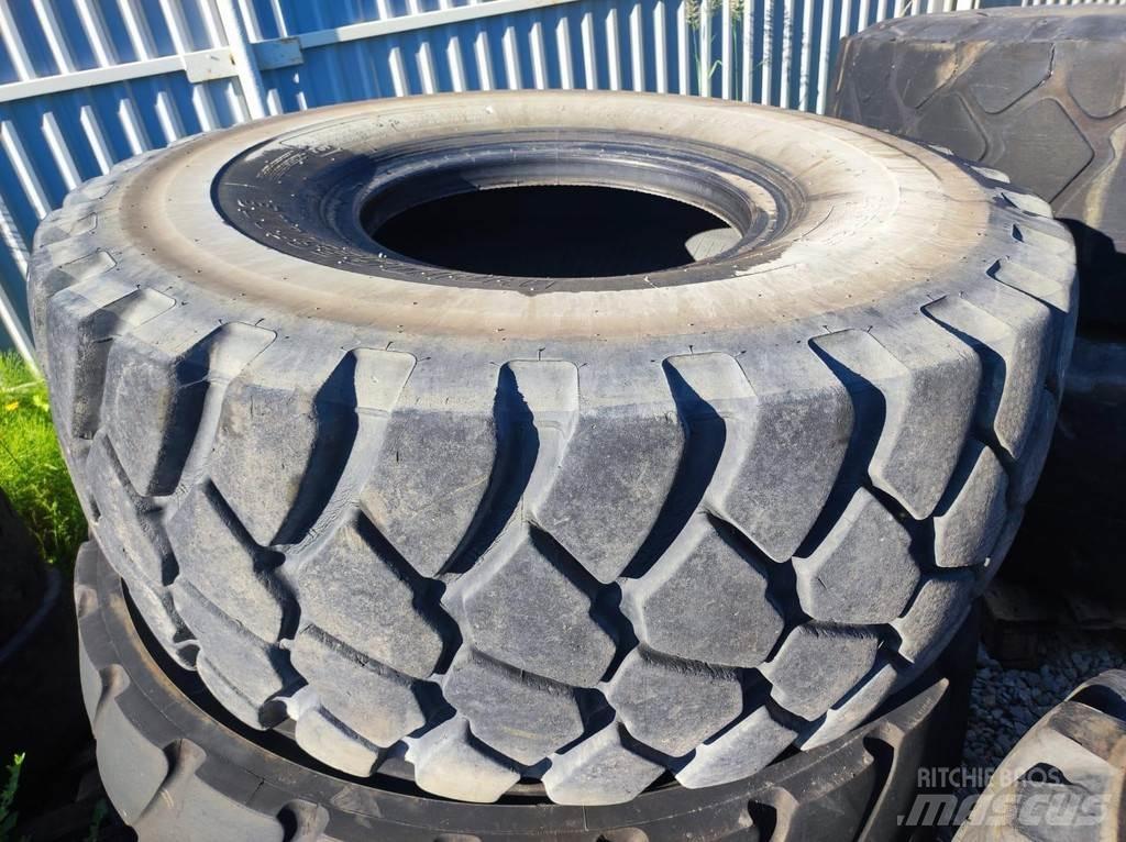  23.5 R25 TYERS 輪胎、車輪和輪圈