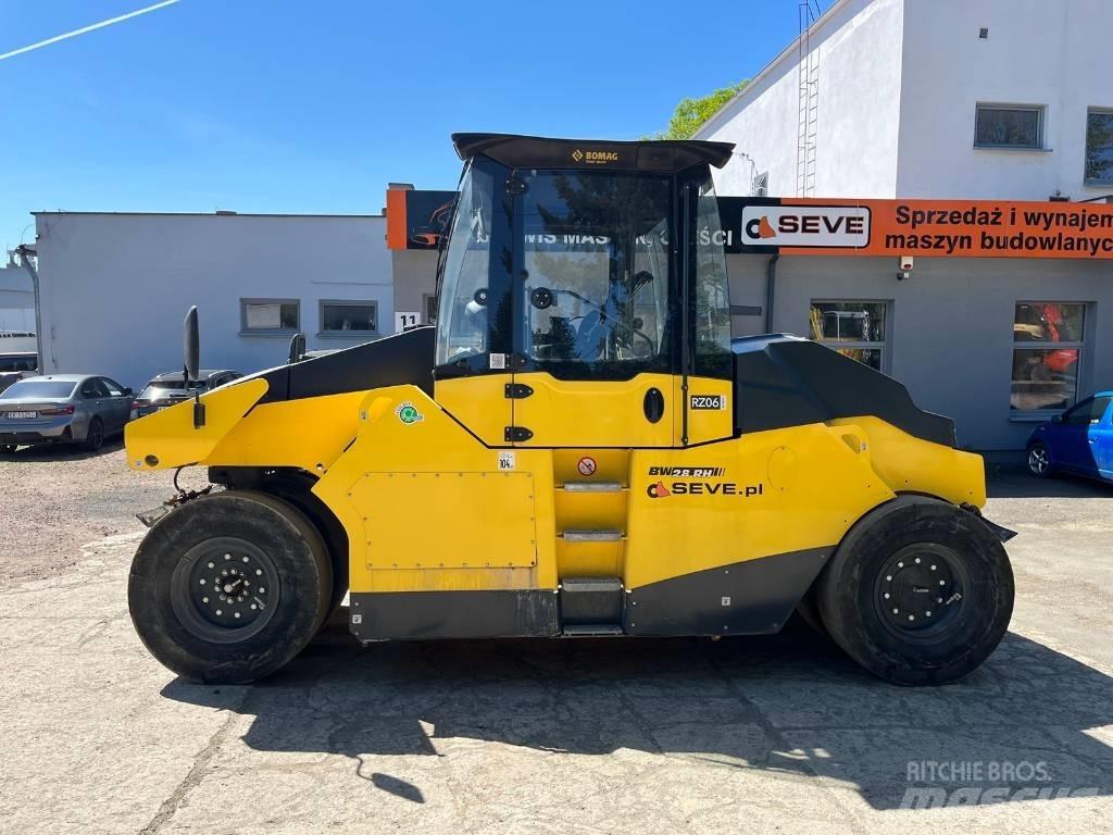Bomag BW 28 RH 膠輪滾壓機