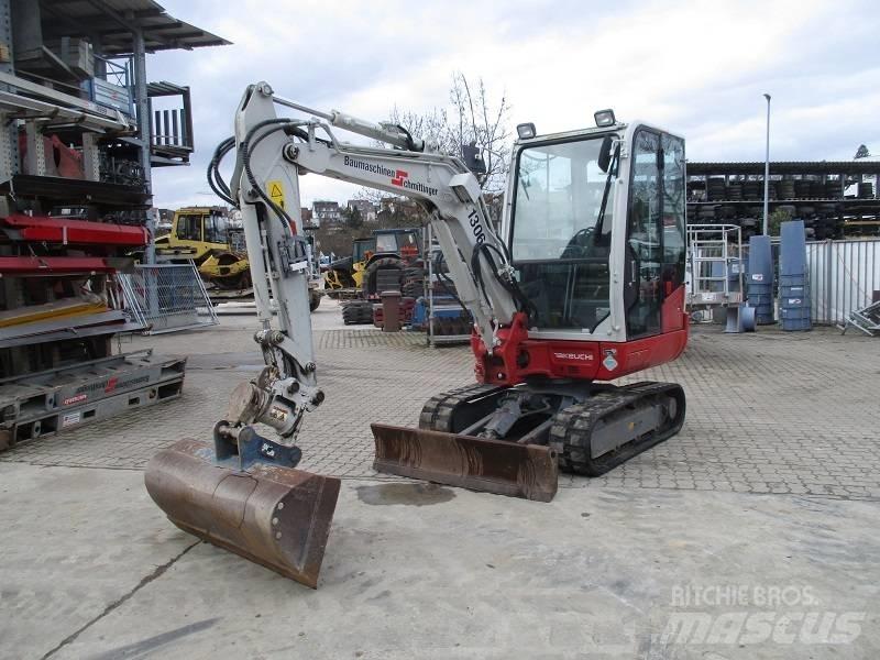 Takeuchi TB 230 小型挖土機/掘鑿機<7t(小型挖掘機)