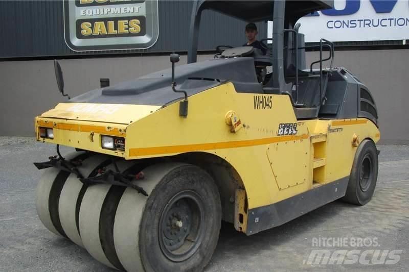Bomag BW27RH 複合式滾壓機