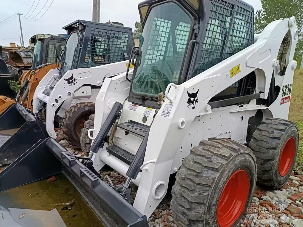 Bobcat S 330 滑移轉向裝載機