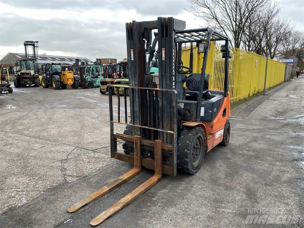 Doosan D25S-5 柴油卡車