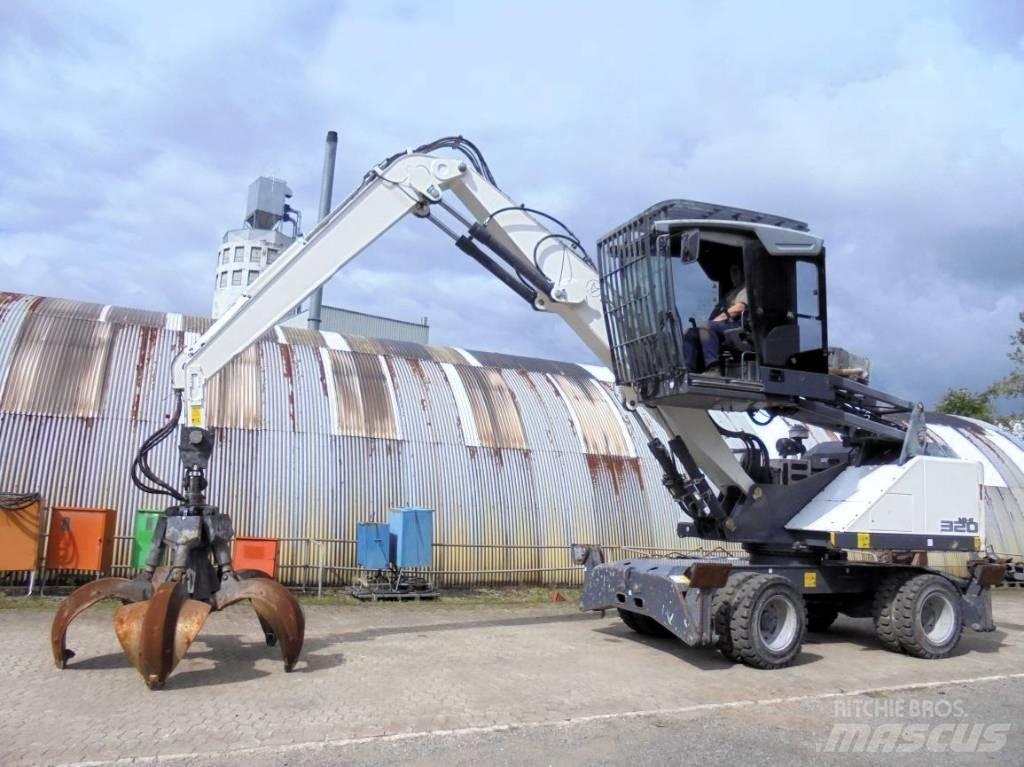 Fuchs MHL 320 廢棄物/工業用操作車