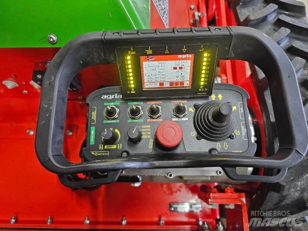 Agria 9600-112 裝載與牽引式割草機