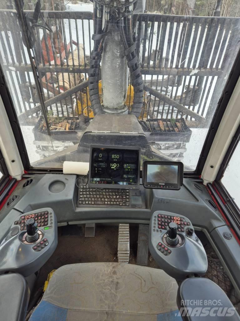 Komatsu 855.1 集運機