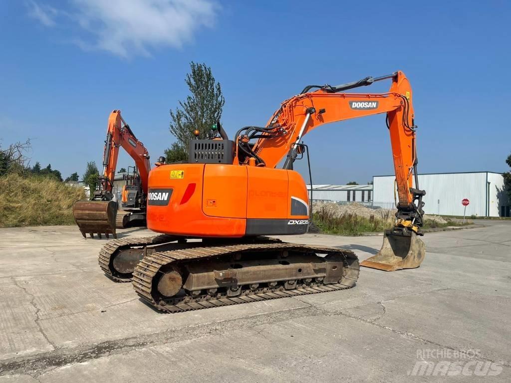 Doosan DX 235 LCR-5 履帶式 挖土機/掘鑿機/挖掘機