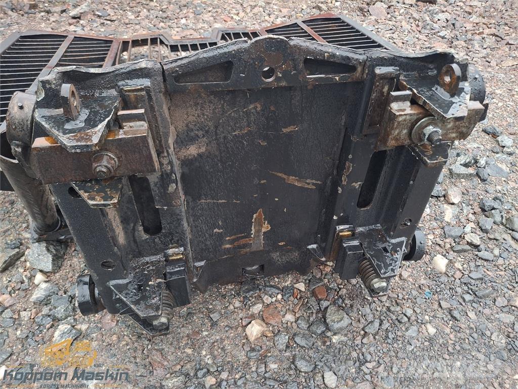 Komatsu 845 其他組件