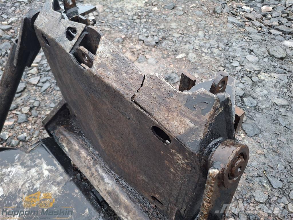 Komatsu 845 其他組件