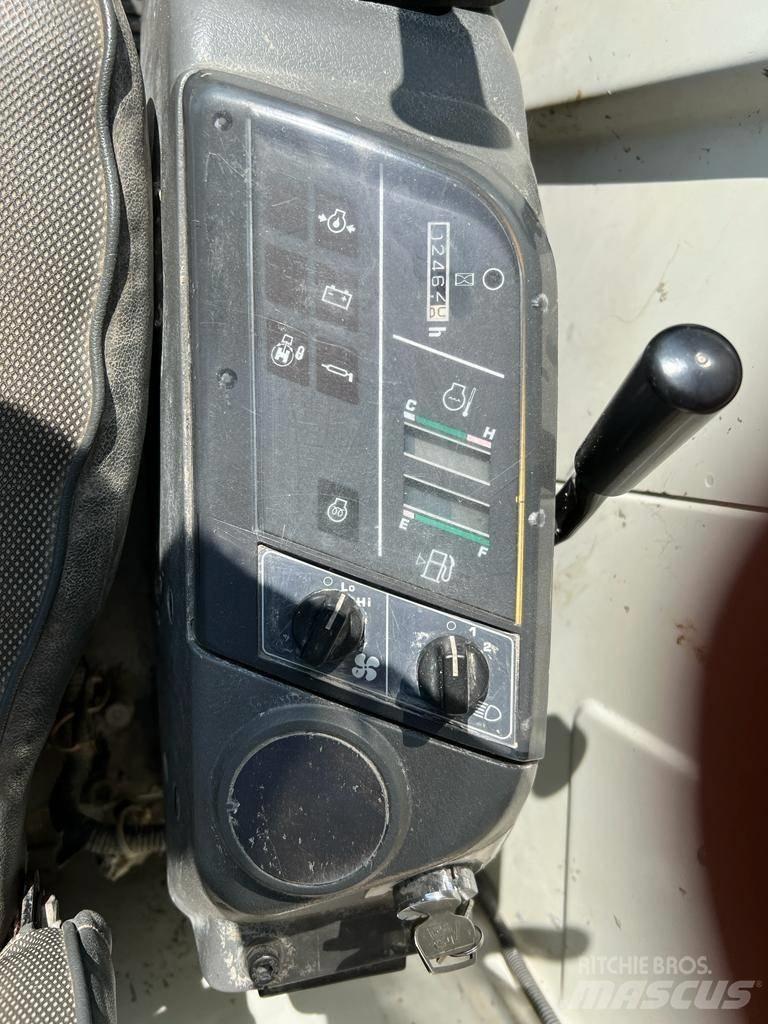 Komatsu CD50-1 履帶式傾卸車/翻斗車