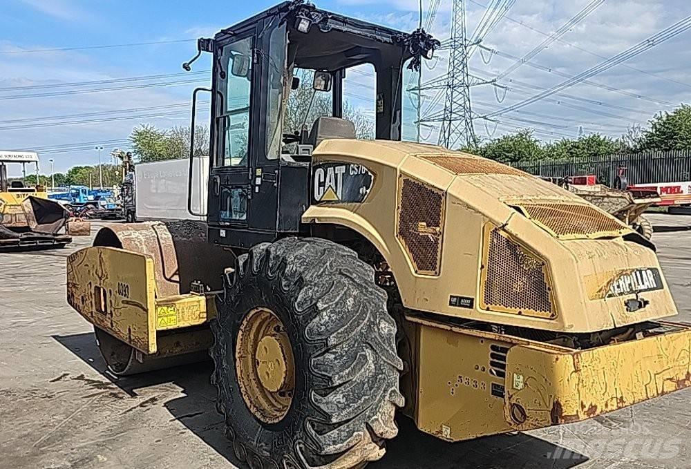 CAT CS 76 單輪滾壓機