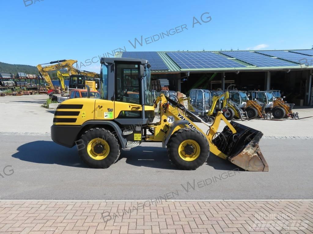 Yanmar V 80 輪胎式裝載機