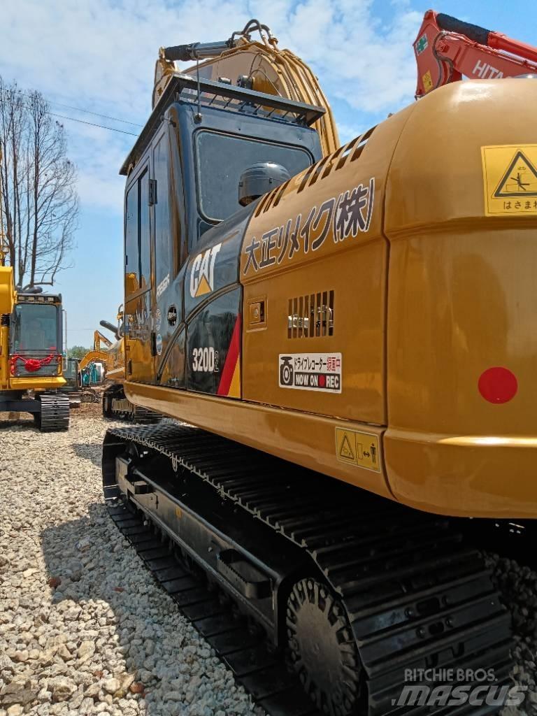 CAT 320D2 中型挖土機/掘鑿機/挖掘機 7t-12t