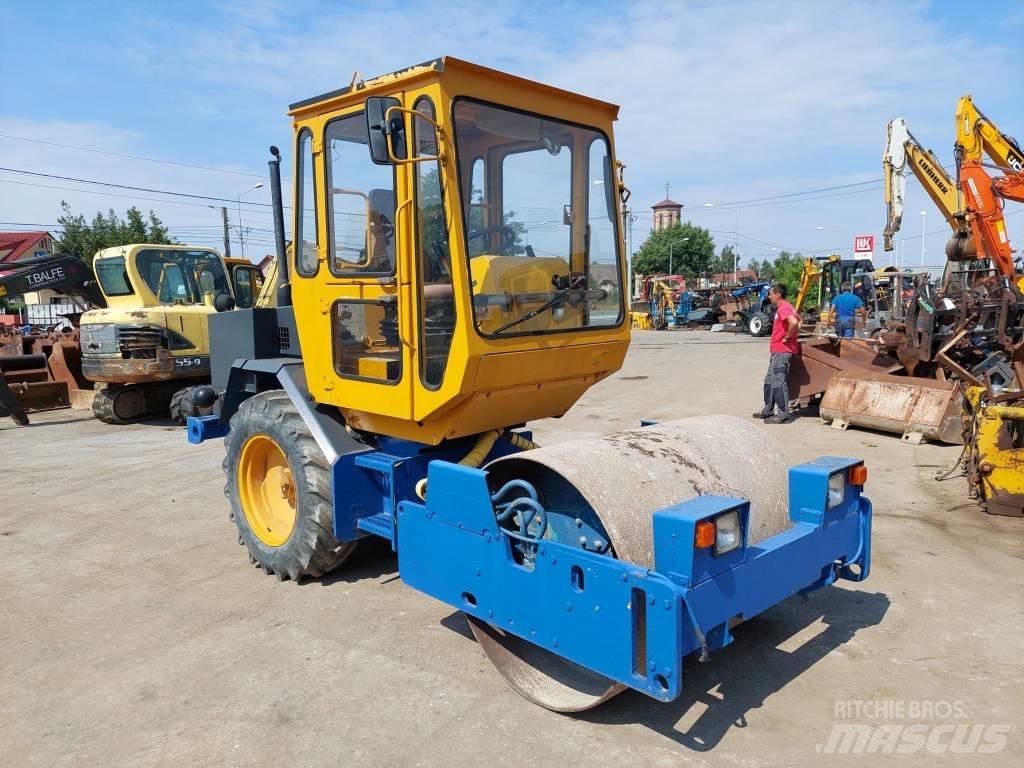 Hamm 2210SD 單輪滾壓機