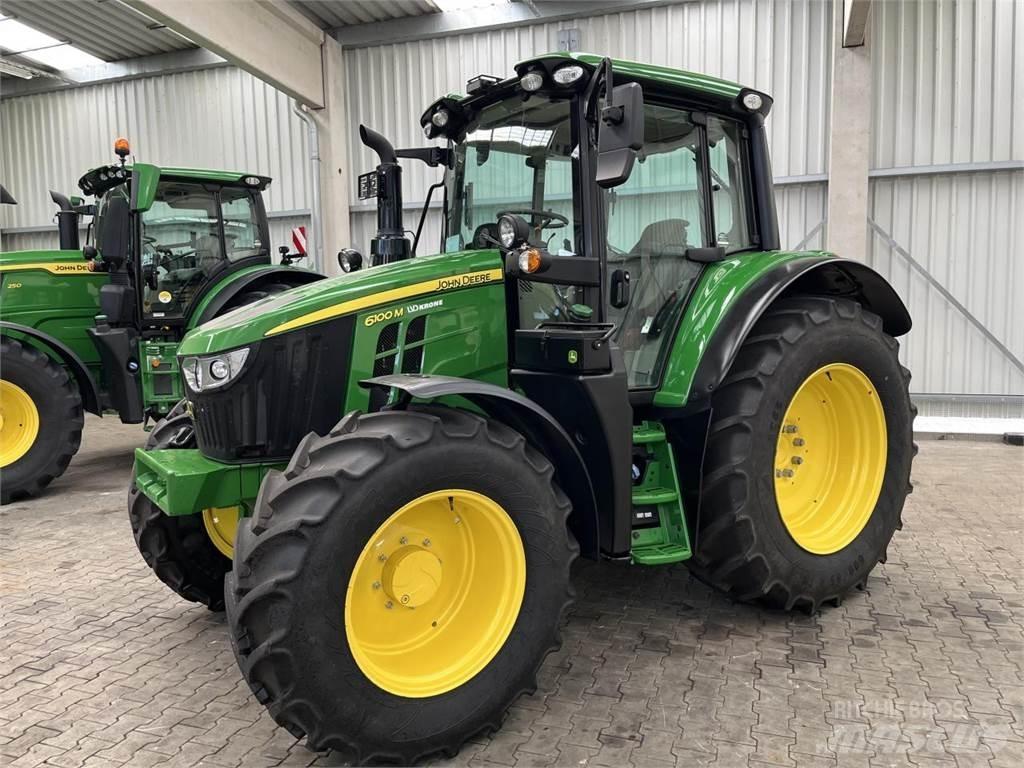 John Deere 6100M 曳引機