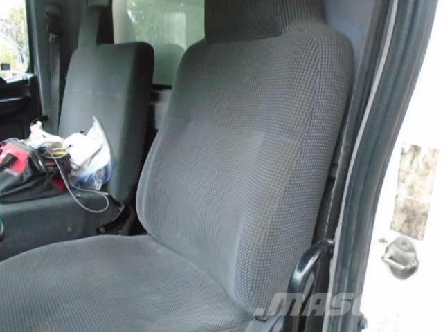 Hino 358 廂式貨物運輸車