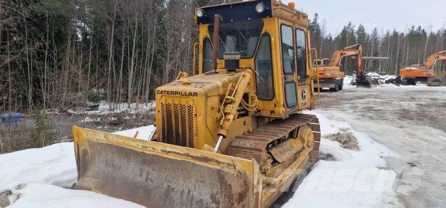 CAT D4E 履帶推土機