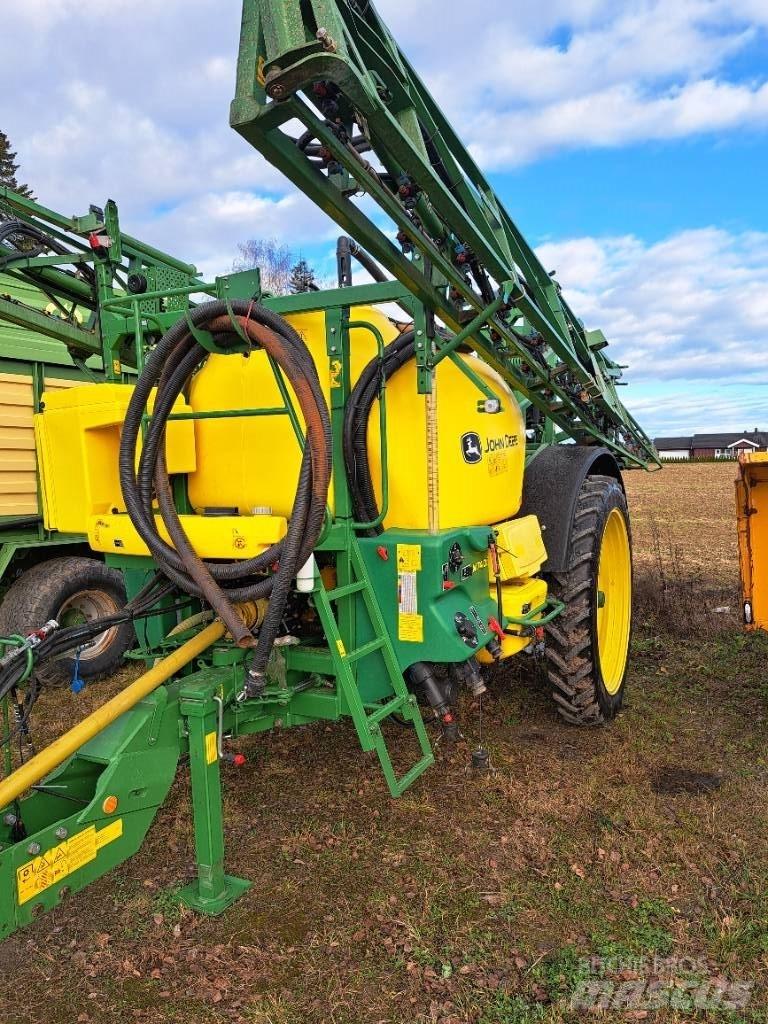 John Deere 740 i 牽引式噴霧機