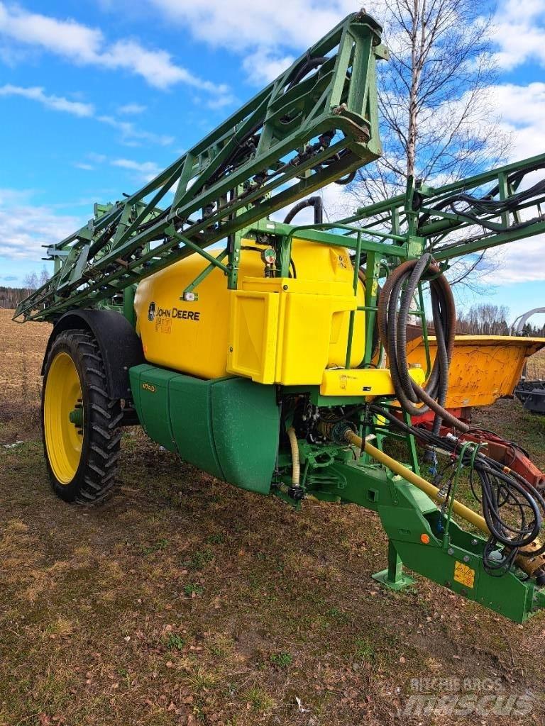 John Deere 740 i 牽引式噴霧機
