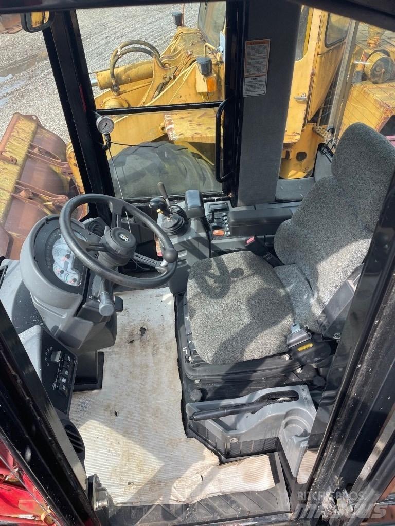 CAT 924G 輪胎式裝載機