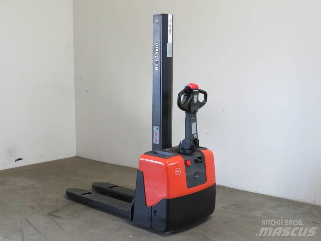 BT HWE 100 行走控制式堆積機