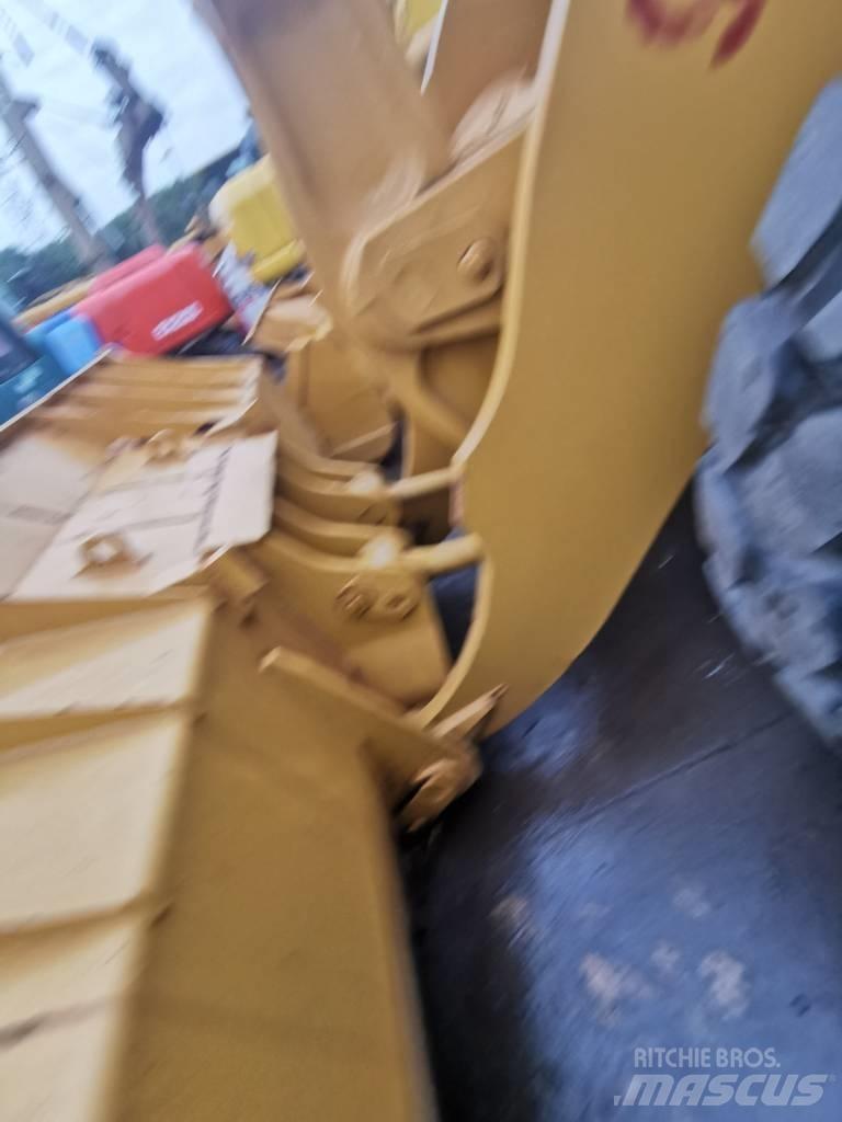 CAT 938F 輪胎式裝載機