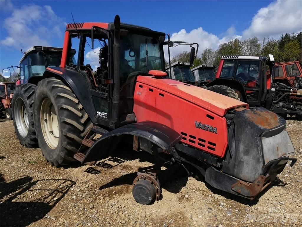 Valtra 8350 曳引機