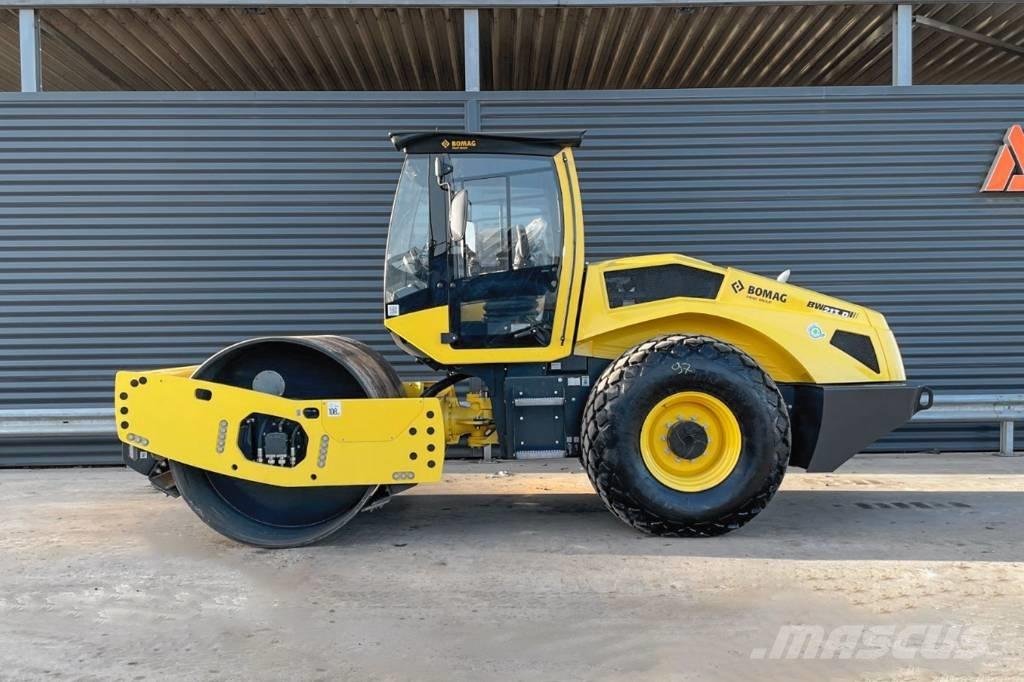 Bomag BW 213 D-5 單輪滾壓機