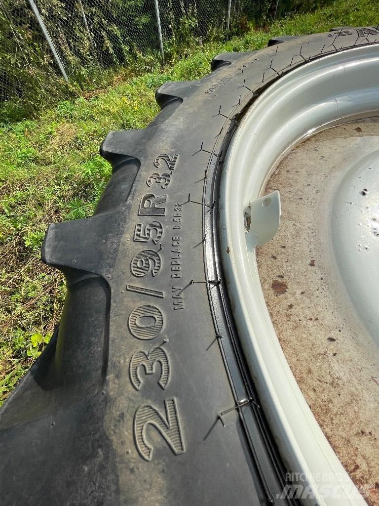 Alliance 270/95R44 輪胎、車輪和輪圈