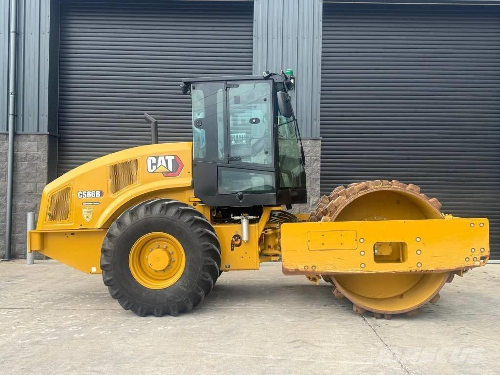 CAT CS 66 B 單輪滾壓機