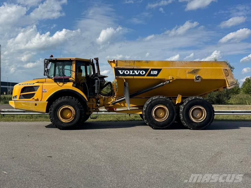 Volvo A30F 鉸接式起吊車