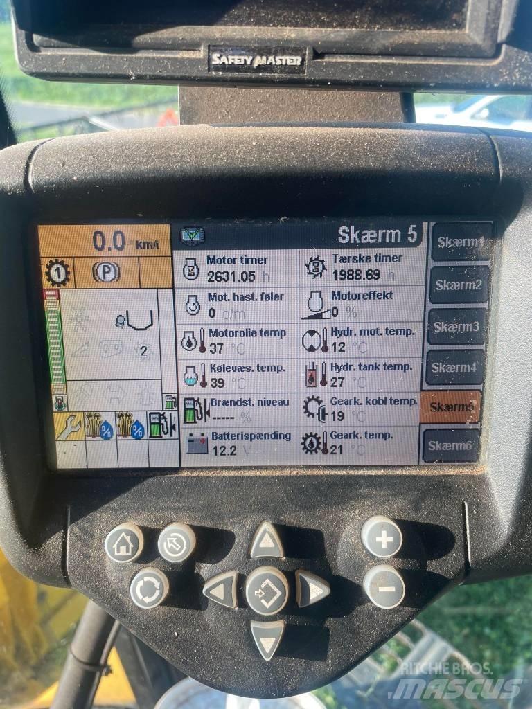 New Holland CX 8090 聯合收穫機