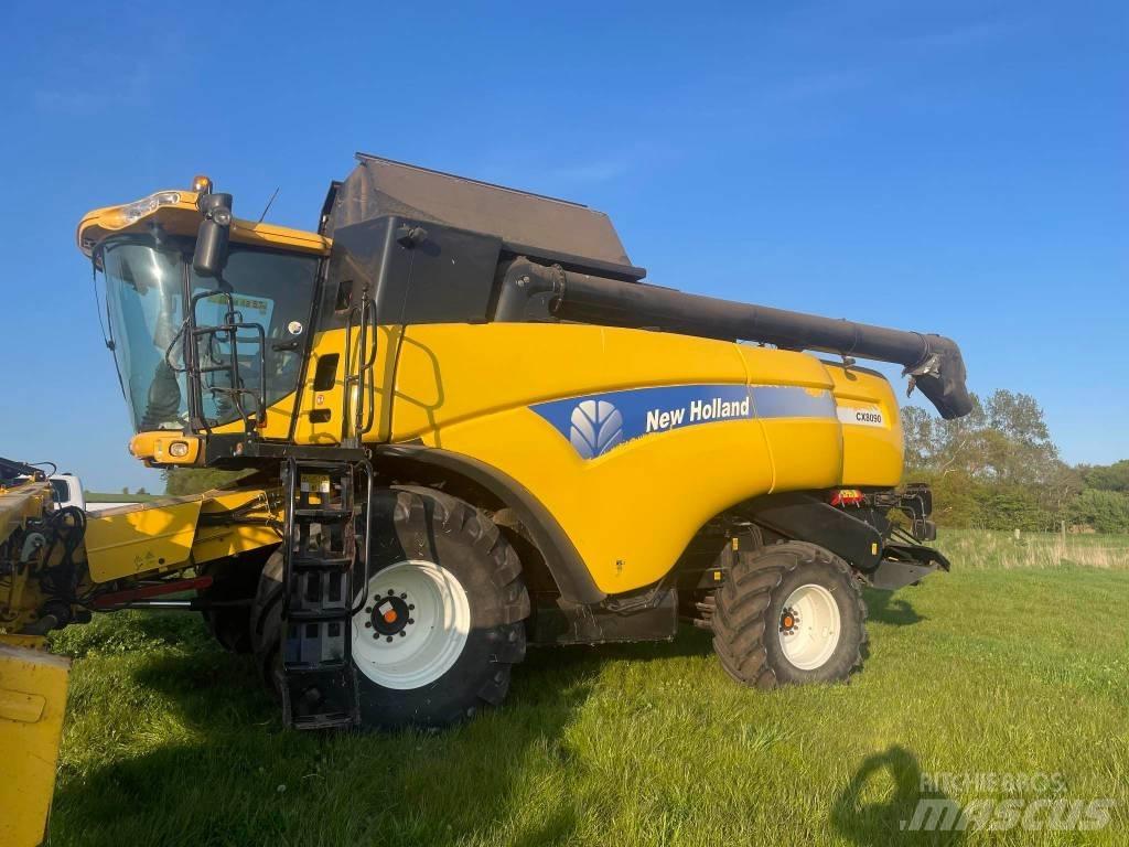 New Holland CX 8090 聯合收穫機